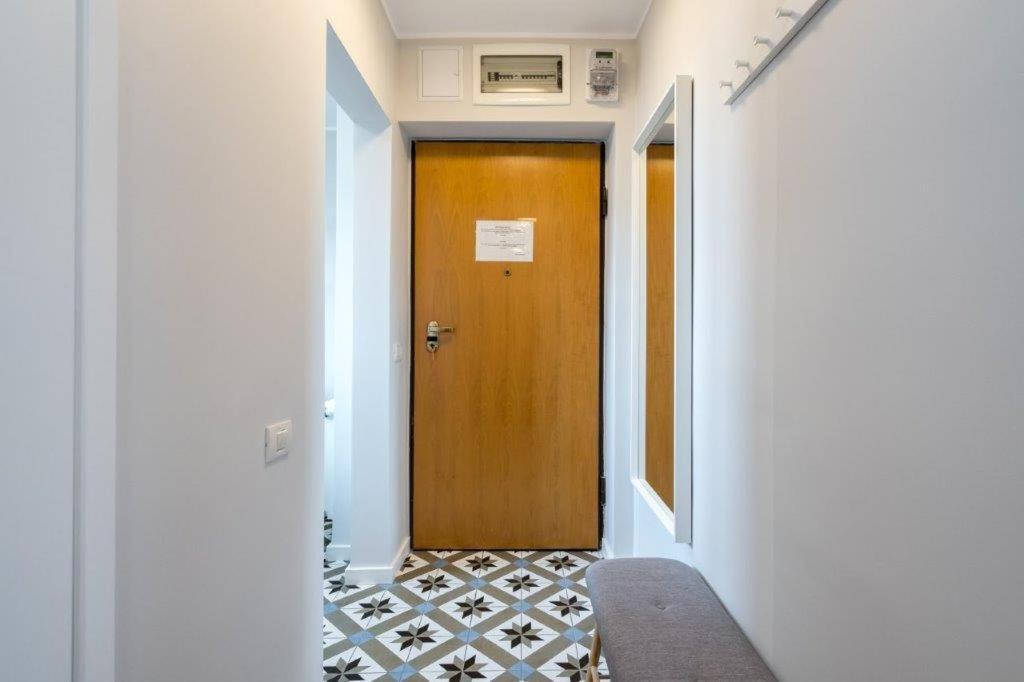 Downtown Modern - 2Br Apartment Bucureşti Eksteriør bilde