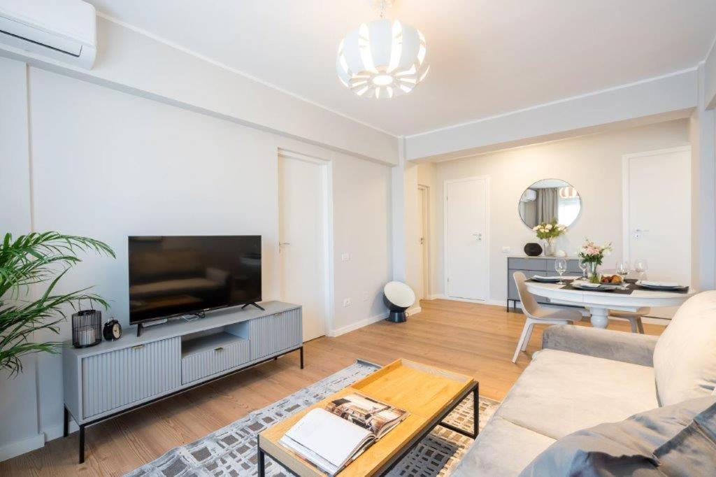 Downtown Modern - 2Br Apartment Bucureşti Eksteriør bilde